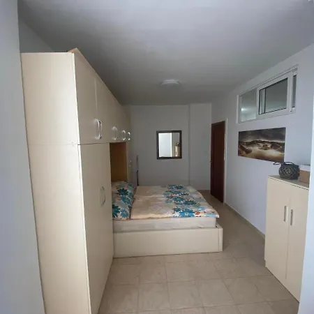 아파트 Apartman Qafe Bote