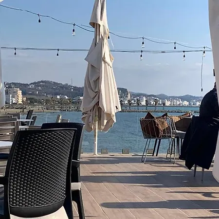 Apartman Qafe Bote *